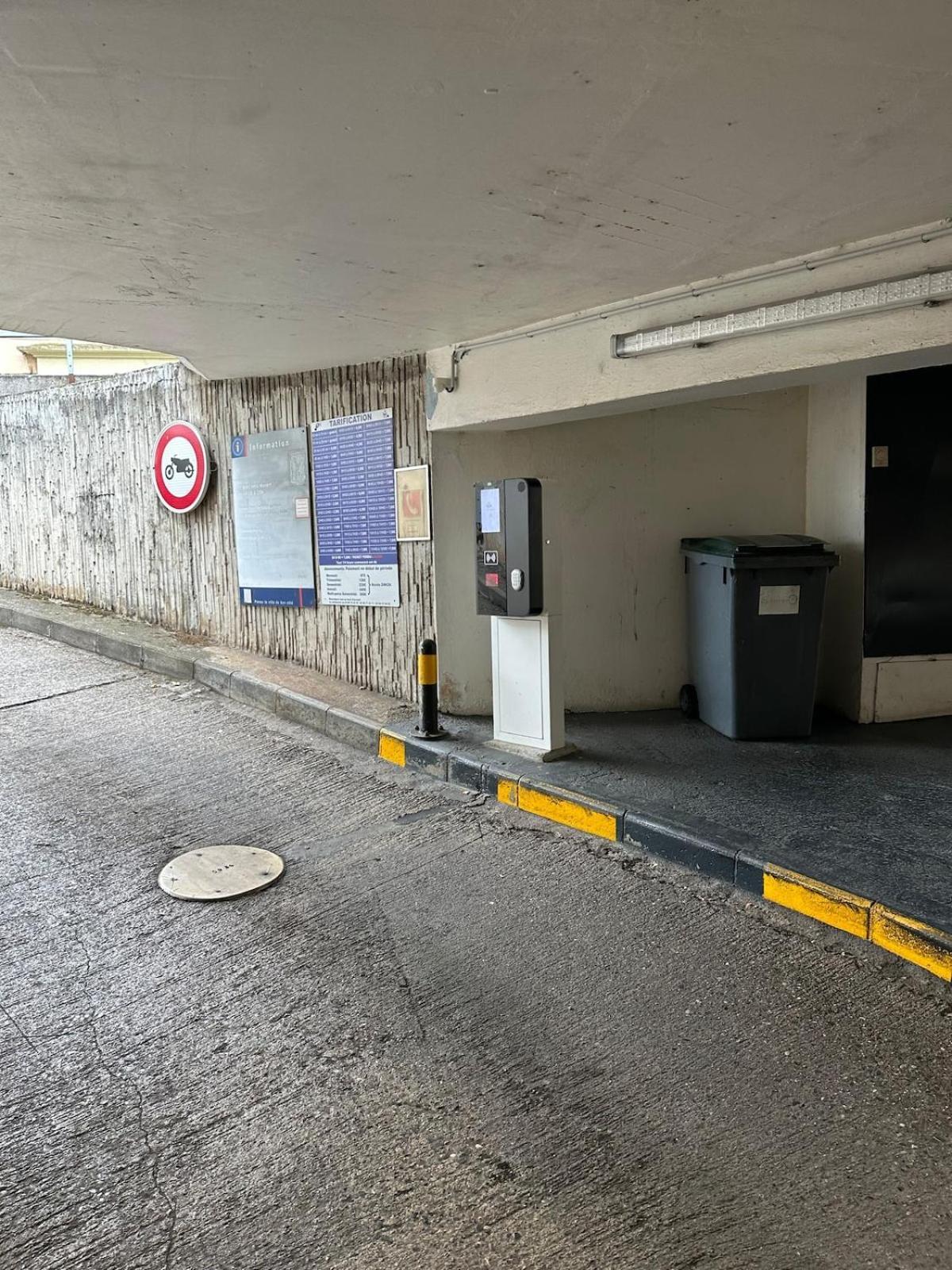 L Impasse D'anais Free Parking